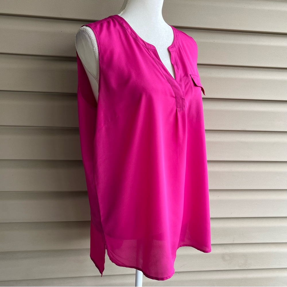 •TravelSmith• Raspberry Pink Semi-Sheer Blouse - Size Large - Picture 4 of 8